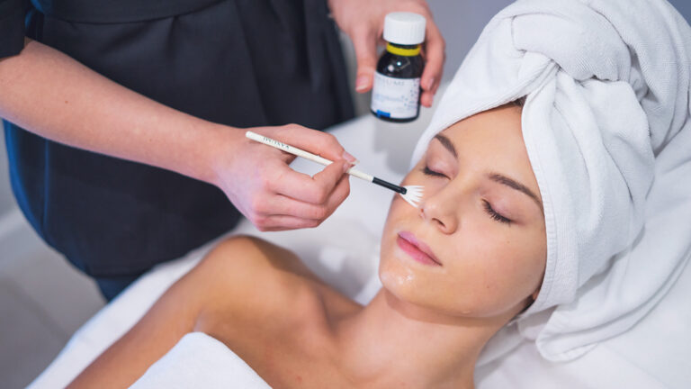 Kwas lactobionowy - profesjonalny peeling dla wrażliwych